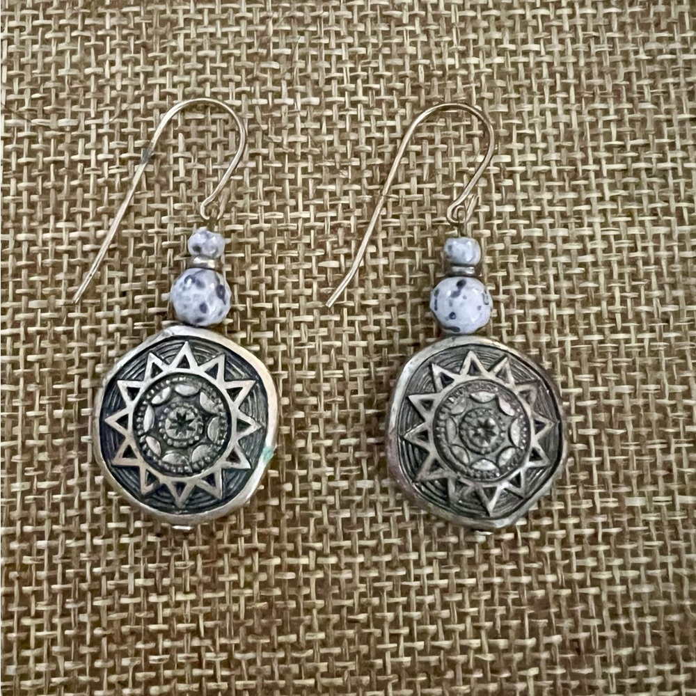 Elegant Silver and Black Starburst Earrings